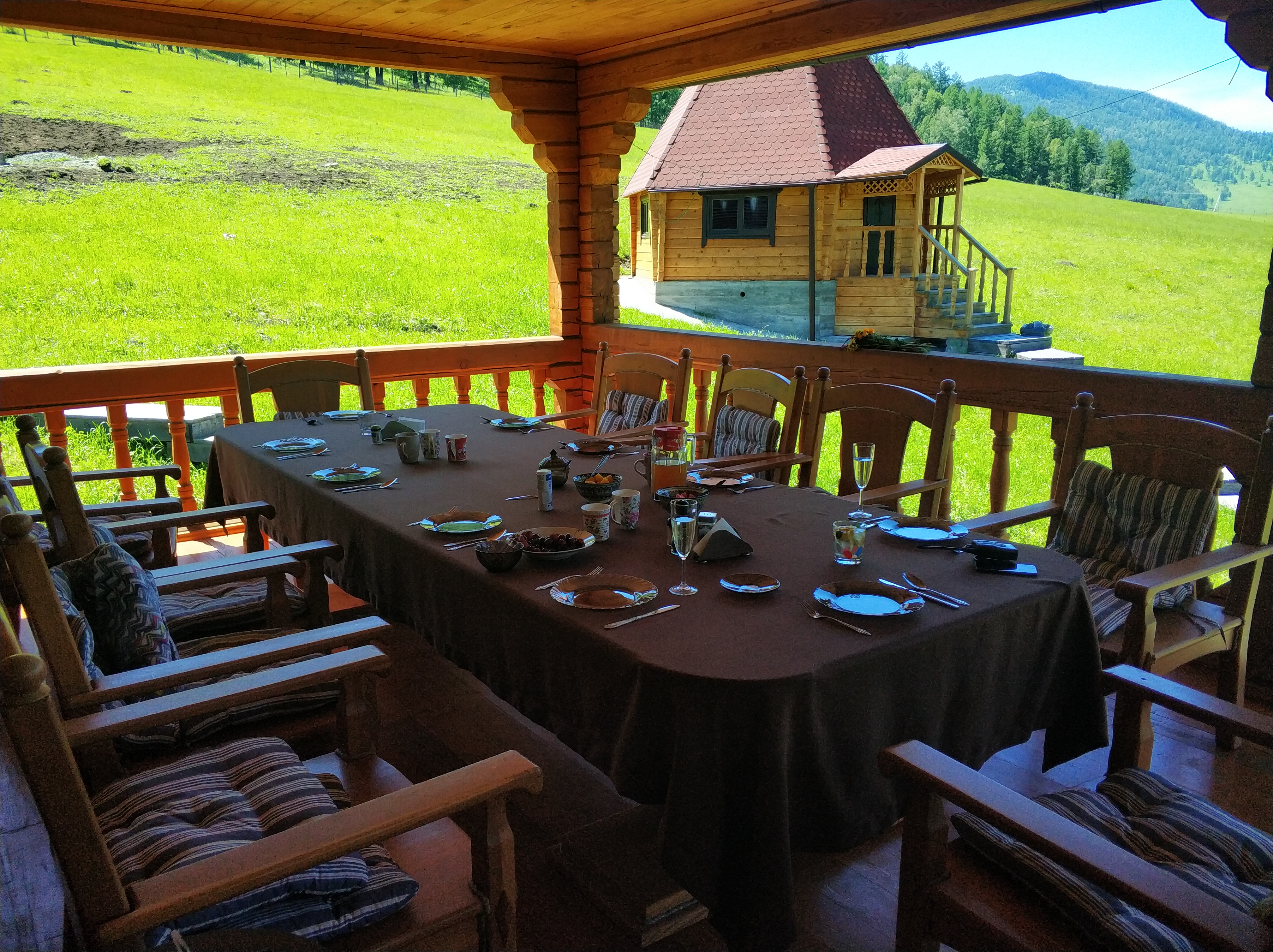 Фото Шебалинский питомник Королевский марал