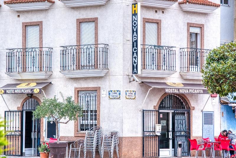 Фото Oyo Hostal Nova Picanya