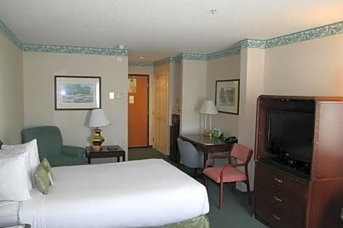 Фото Wingate by Wyndham Vineland/Millville