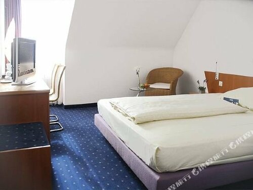 Гостиница Hogh Hotel Heilbronn в Хайльбронне