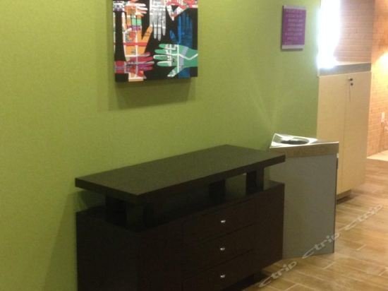 Фото Home2 Suites by Hilton Omaha West, Ne