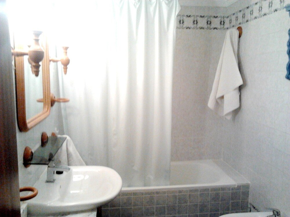 Фото Apartment With 2 Bedrooms in Nerja, With Wonderful sea View, Furnished