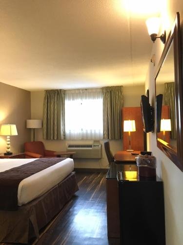 Фото The Floral Park Motor Lodge