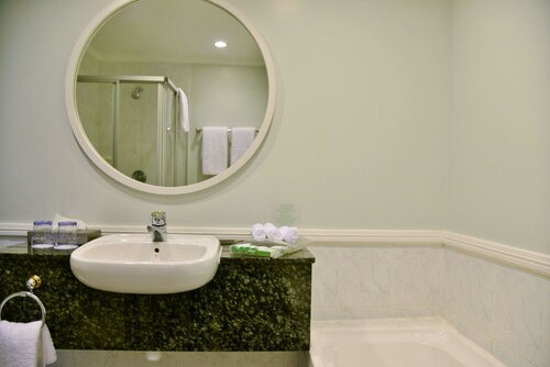 Внешний вид отеля Holiday Inn Johannesburg Airport в Йоханнесбурге, фото 1