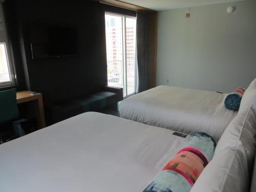 Фото Aloft Miami - Brickell