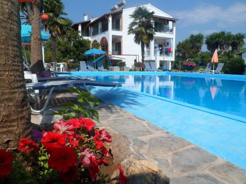 Фото Angela Hotel and Apartments