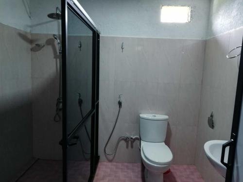 Фото East Mount Villa