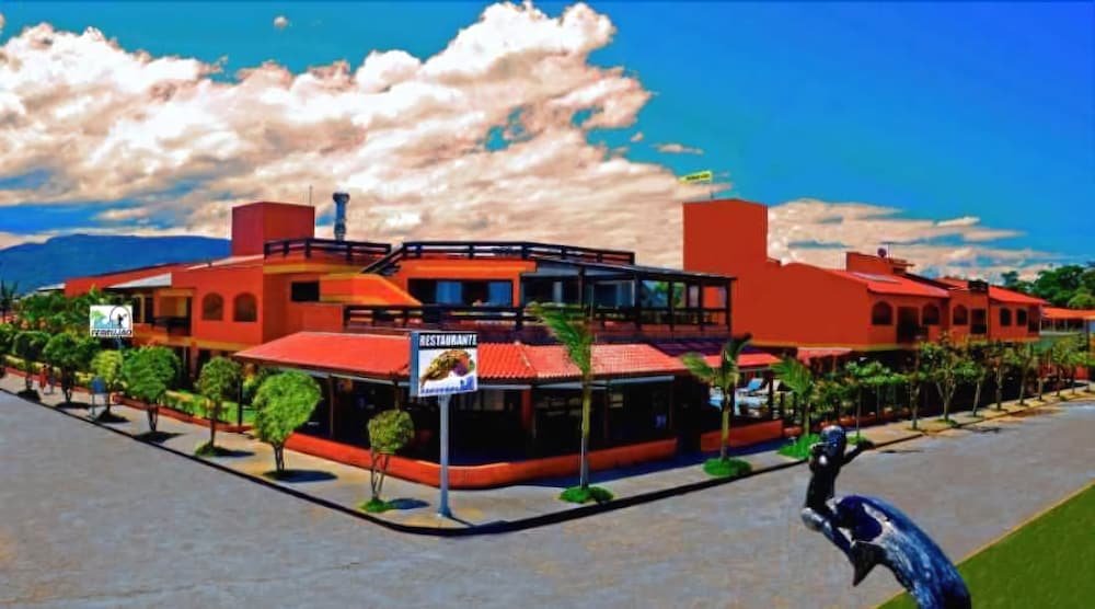 Фото отеля 2