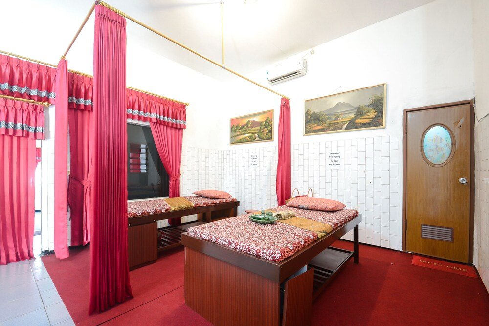 Фото Airy Alun Alun Malang Basuki Rachmat 1