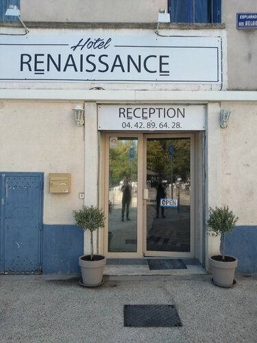 Гостиница Hôtel Renaissance Martigues в Мартиге