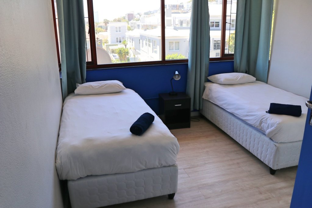 Фото Mojo Hotel