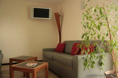 Гостиница Appart'hôtel Victoria Garden в По