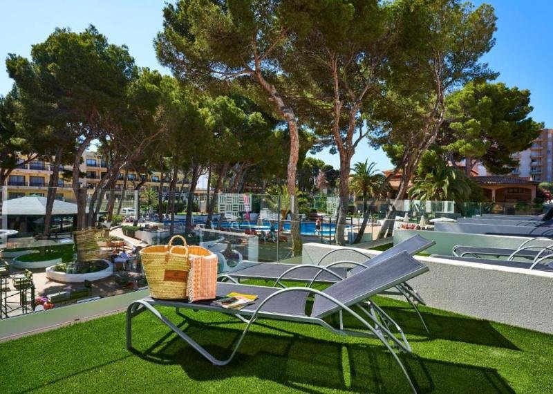 Фото Hotel & SPA S'entrador Playa