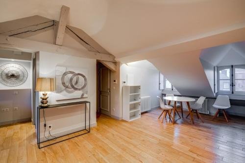 Фото Les Apparts de l'Oncle Louis