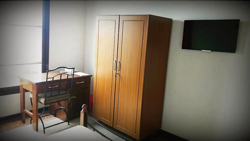 Фото World House Gisozi Hotel