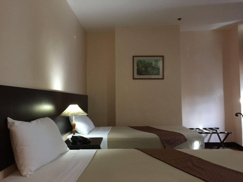 Фото The Golden Peak Hotel & Suites powered by Cocotel