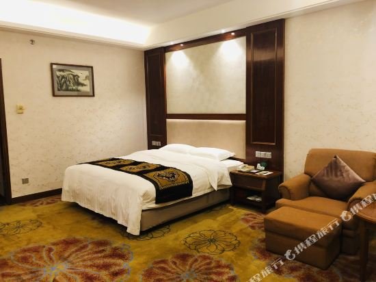 Фото Dongguan Gladden Hotel