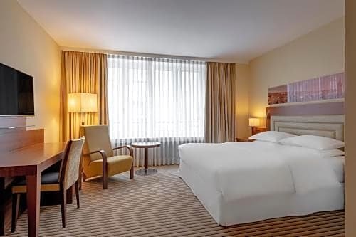 Фото Neues Schloss Privat Hotel Zurich, Autograph Collection