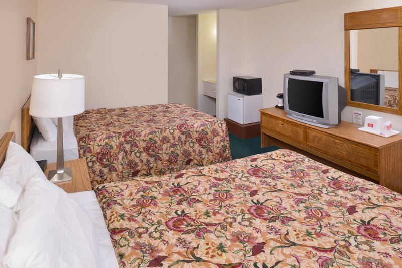 Фото Red Carpet Inn Pulaski