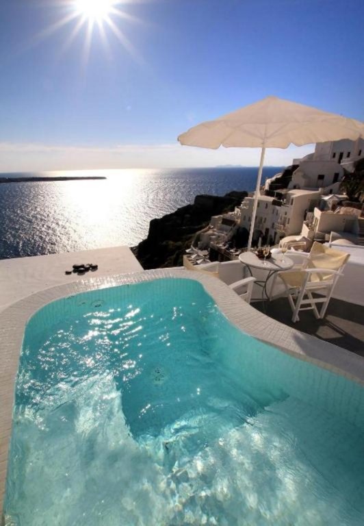 Фото Allure Breeze Suites