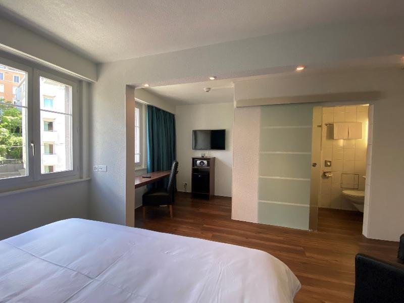 Фото Royal Hotel Zurich