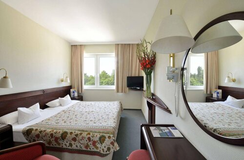 Гостиница Danubius Hotel Marina