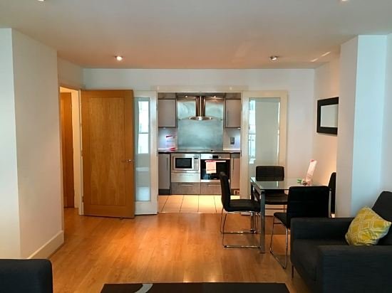 Фото Still Life Vauxhall