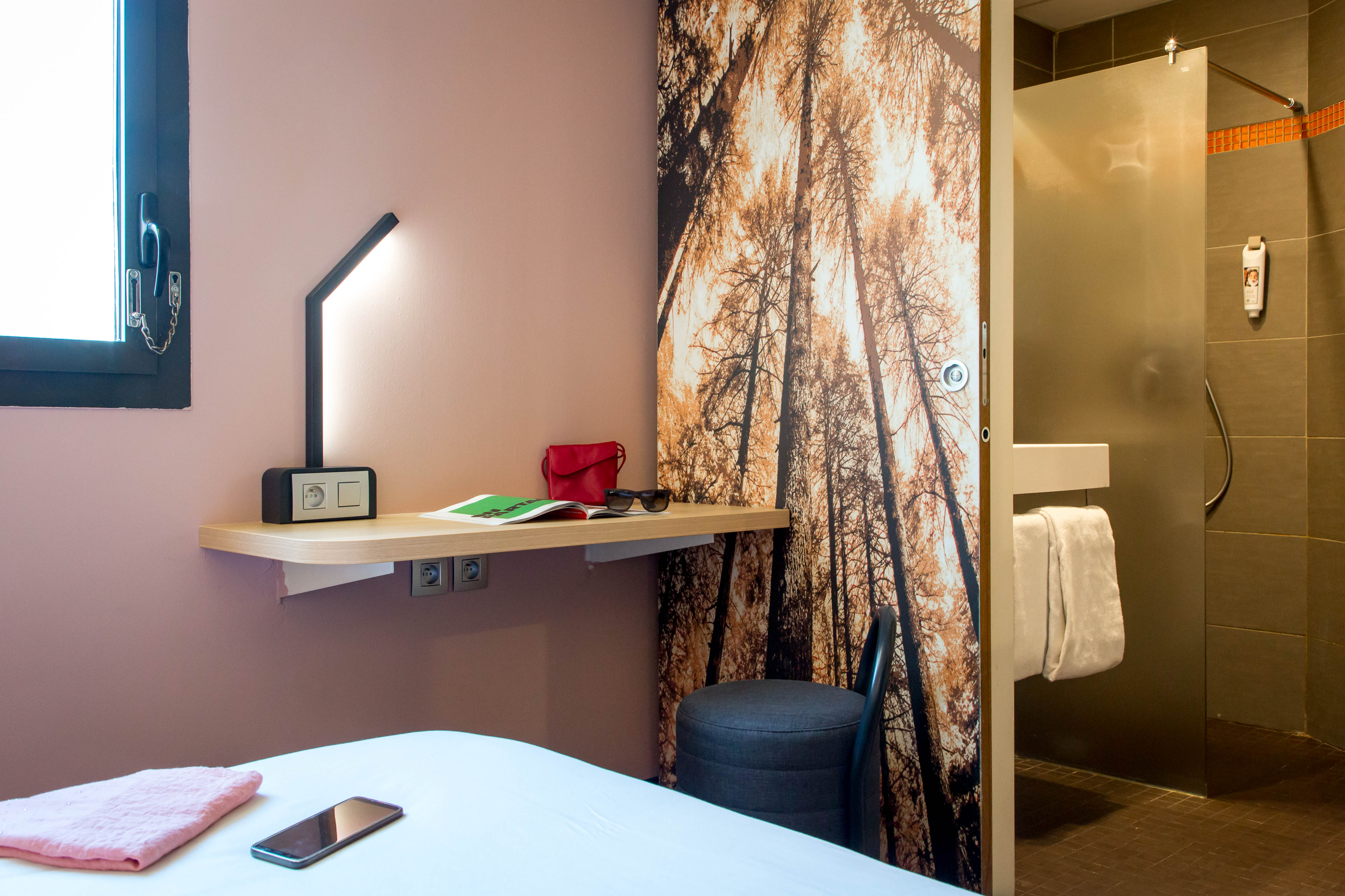 Фото B&b Hotel Marseille Centre La Timone