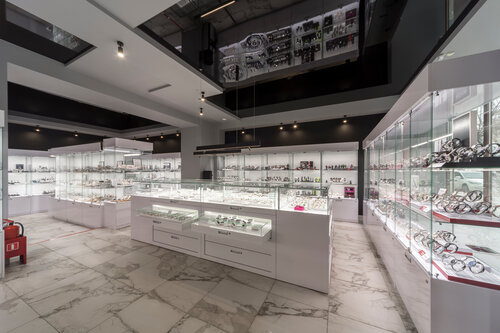 A jewelry store outlet