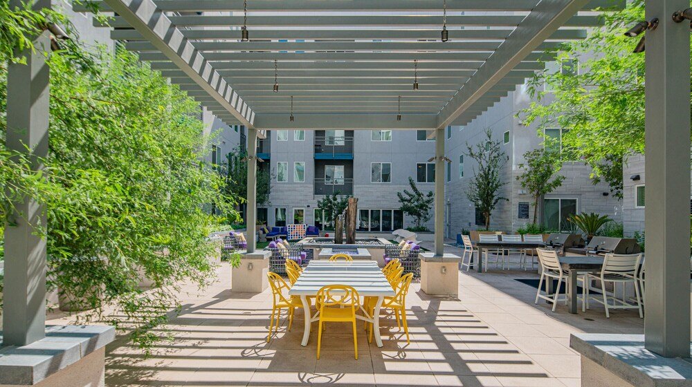 Фото Luxe Tempe Apartments by WanderJaunt