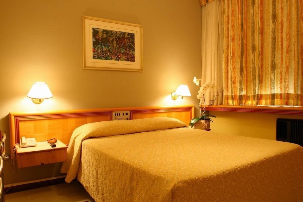 Фото Curitiba Palace Hotel