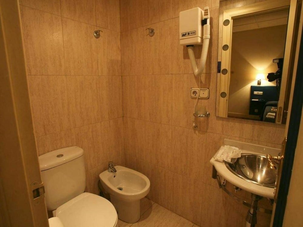 Hotel Pension Bikain, San Sebastian, photo