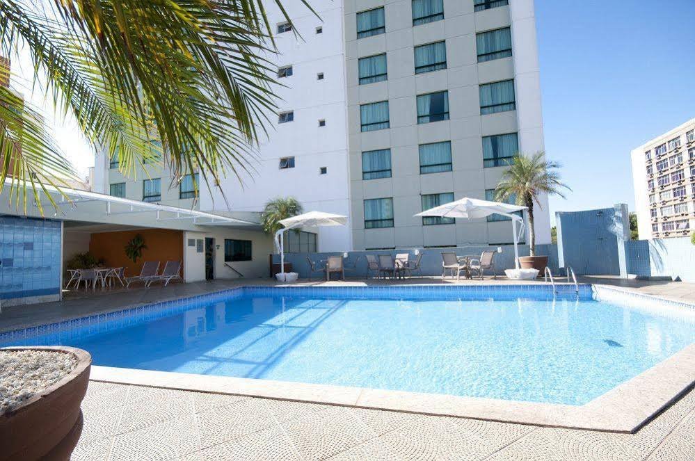 Фото Comfort Suites Vitoria