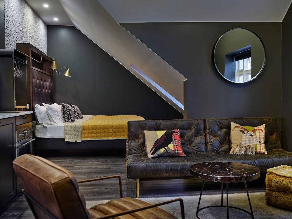 Фото Vintage Hotel Apartments