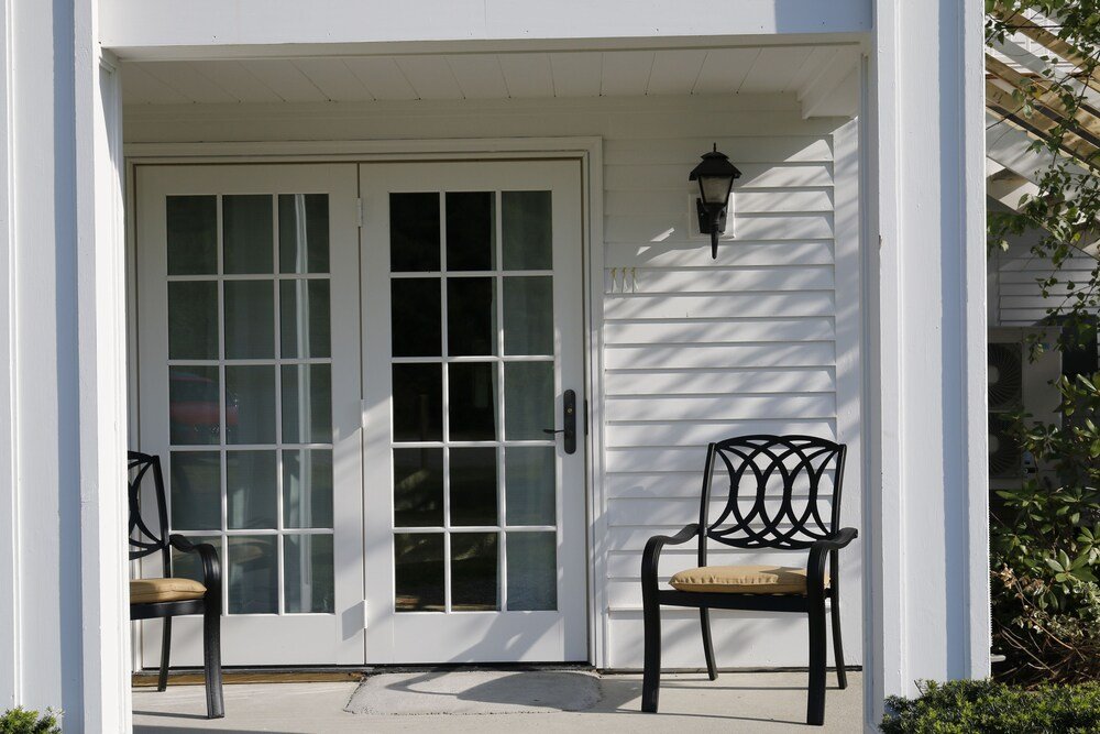 Фото The White House Inn