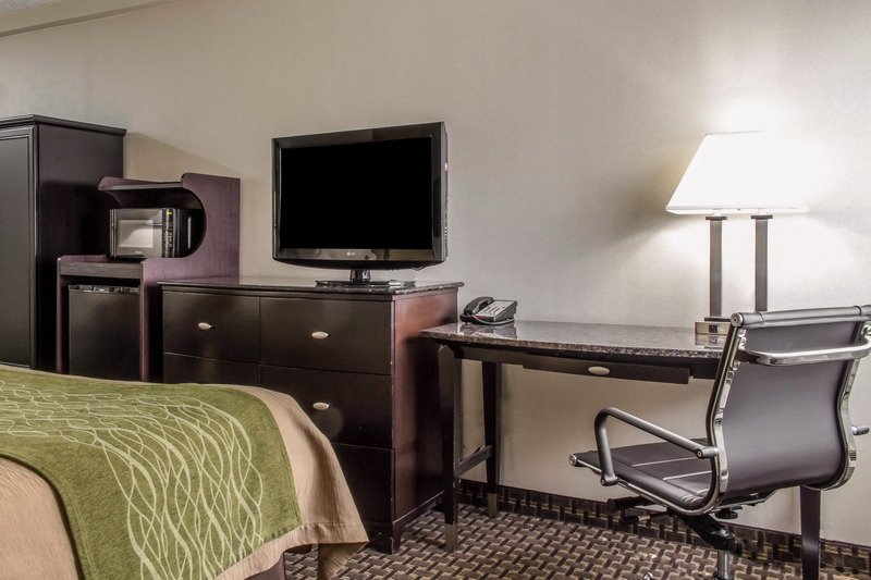 Фото Comfort Inn Medford - Long Island