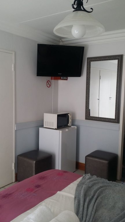 Фото The Club House Guesthouse