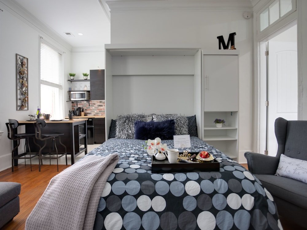 Фото Downtown Memphis Shellcrest Apartments