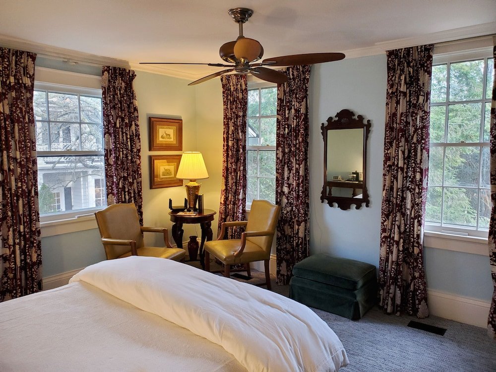 Фото Morehead Inn