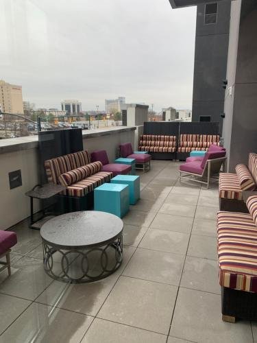 Фото Home2 Suites by Hilton Charlotte Uptown, Nc