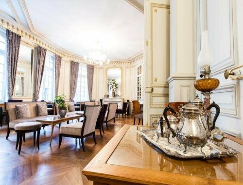 Отель Hôtel SPA Marotte в Амьене