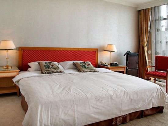 Фото Wuxi Lakeview Park Resort