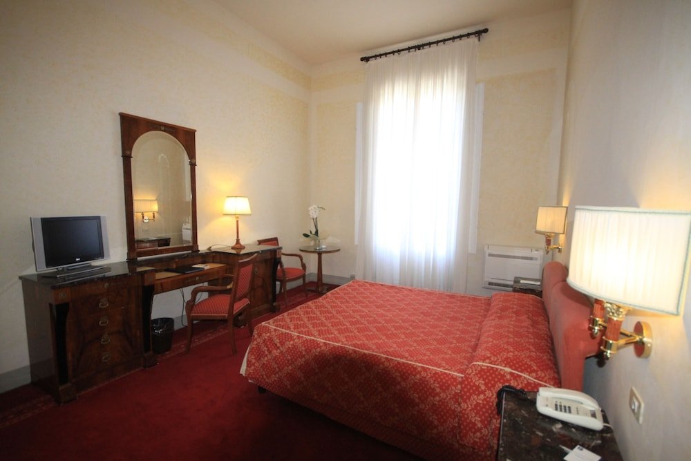 Фото Grand Hotel Royal