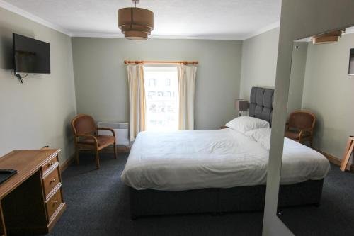 Фото St Davids Cross Hotel