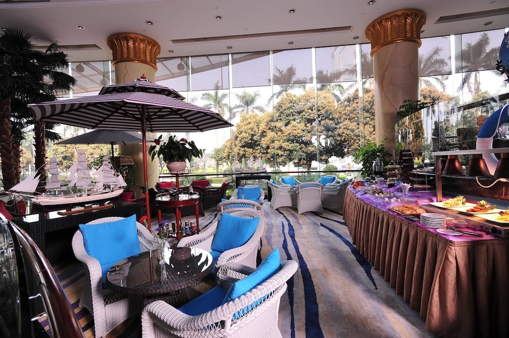 Фото Royal Marina Plaza