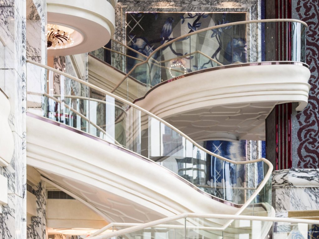 Фото The Reverie Saigon Residential Suites