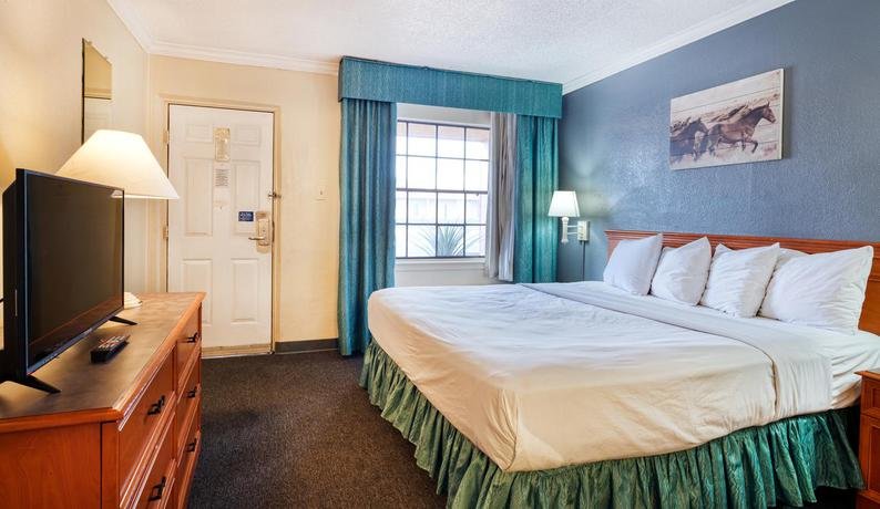 Фото San Mateo Inn