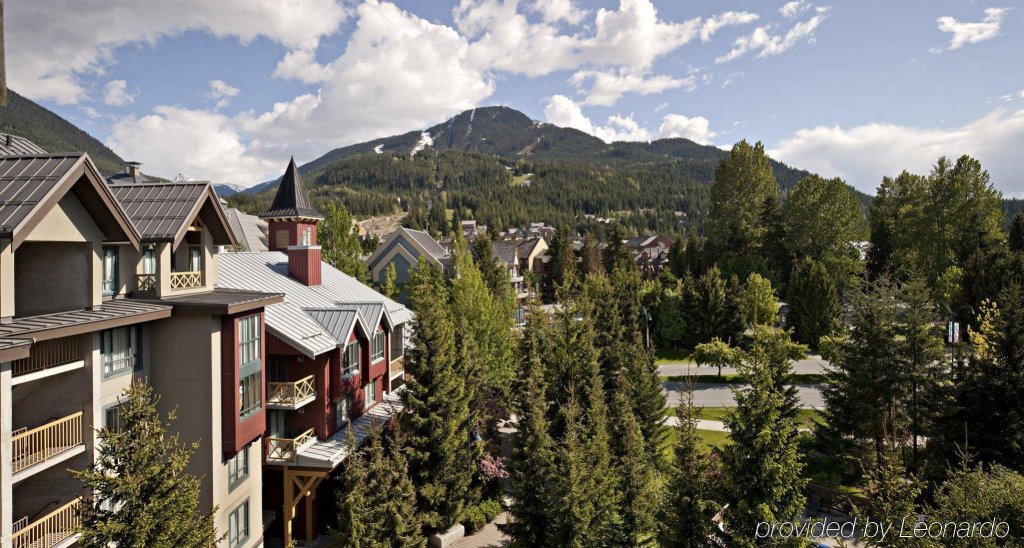 Фото Delta Hotels by Marriott Whistler Village Suites