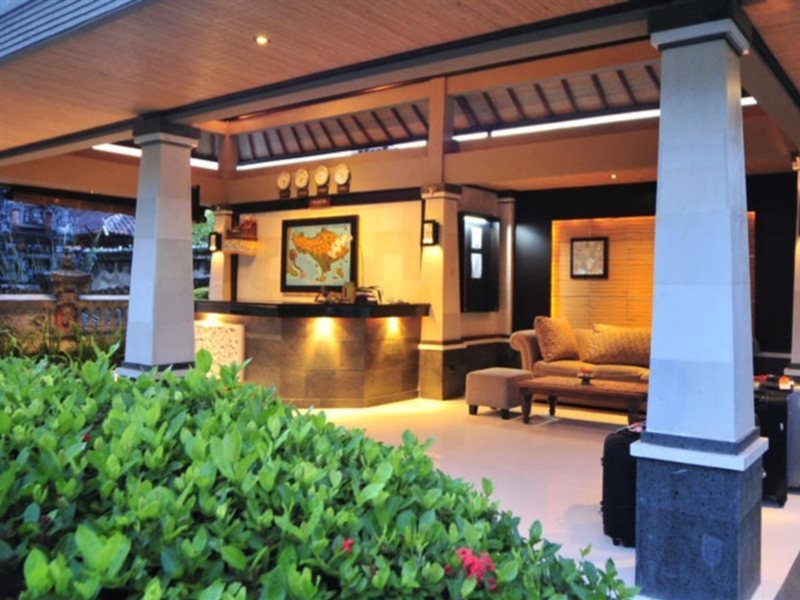Фото Adi Dharma Hotel Legian