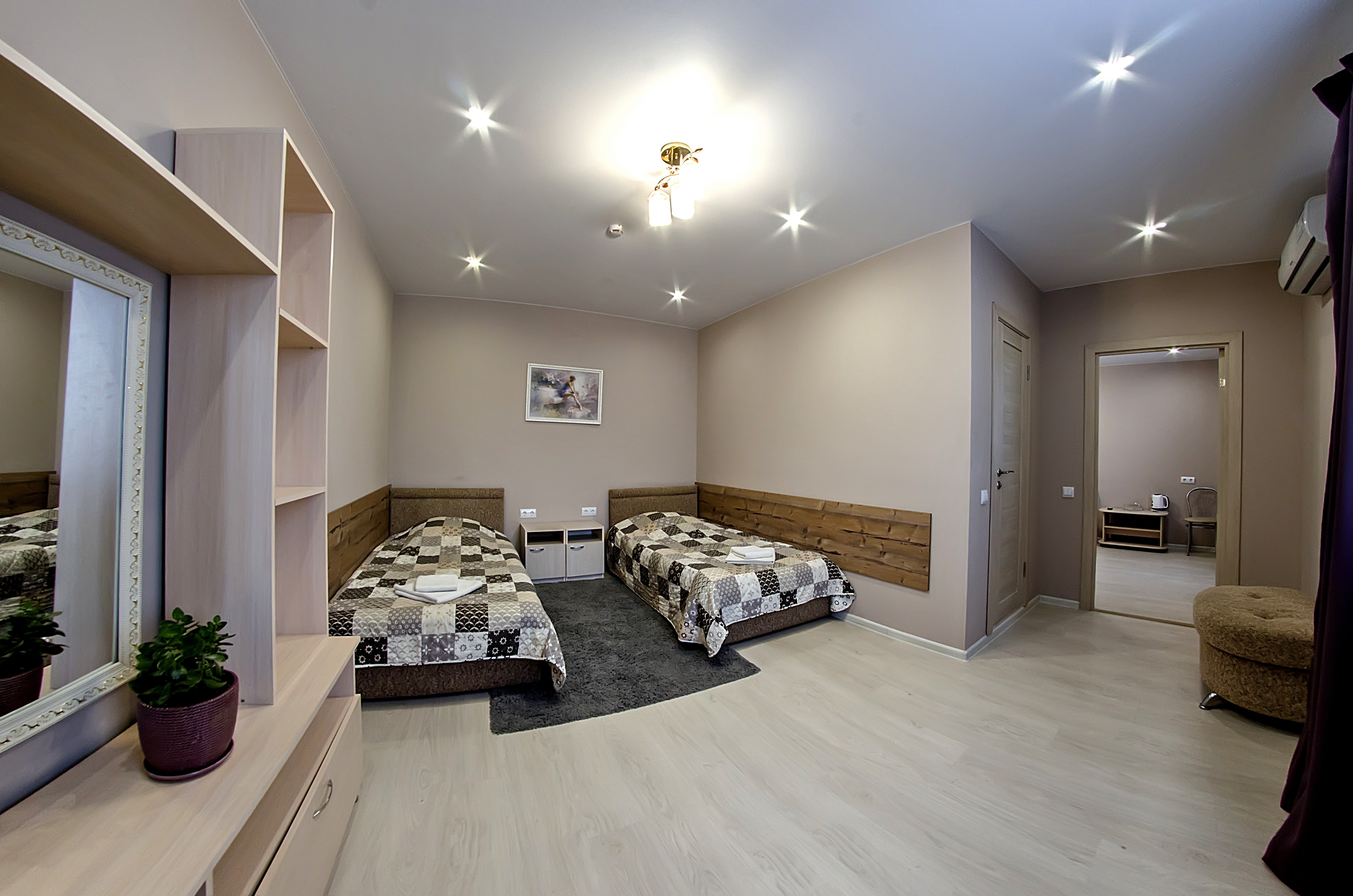 Фото отеля 2